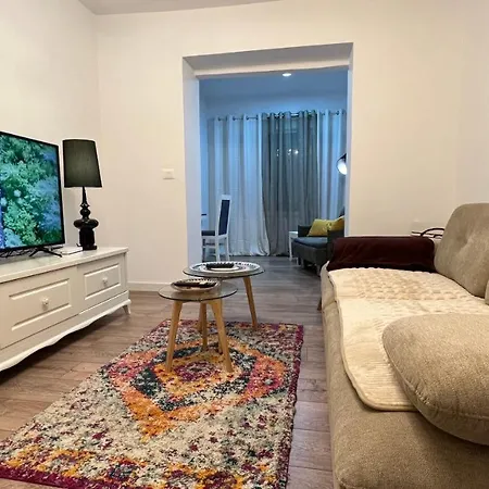 Apartment Beautiful Prime Location