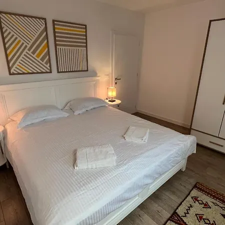 Beautiful Prime Location Apartment Tirana